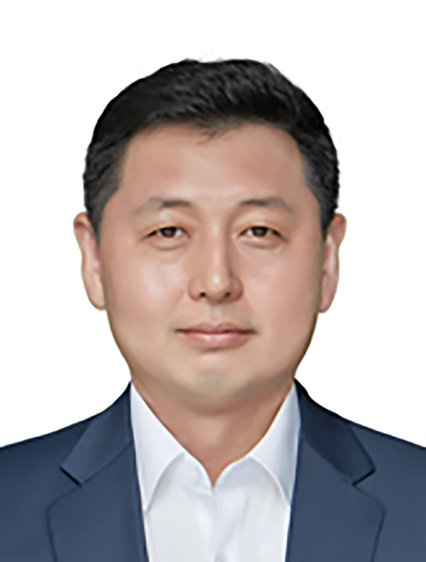 박 용 균 사진